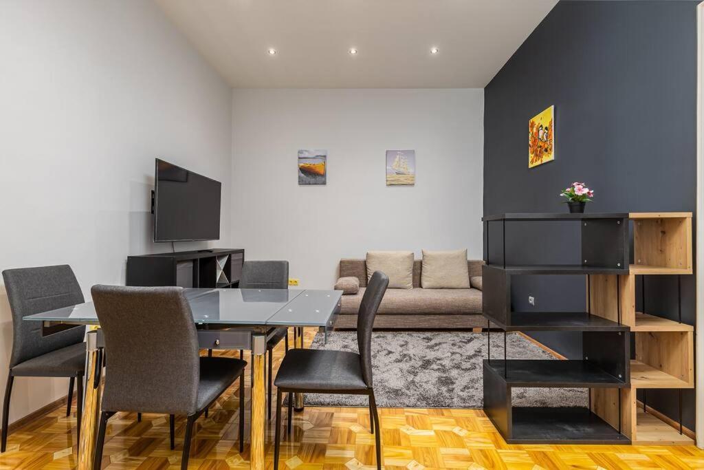 Bold Base Apartment Budapest Eksteriør billede